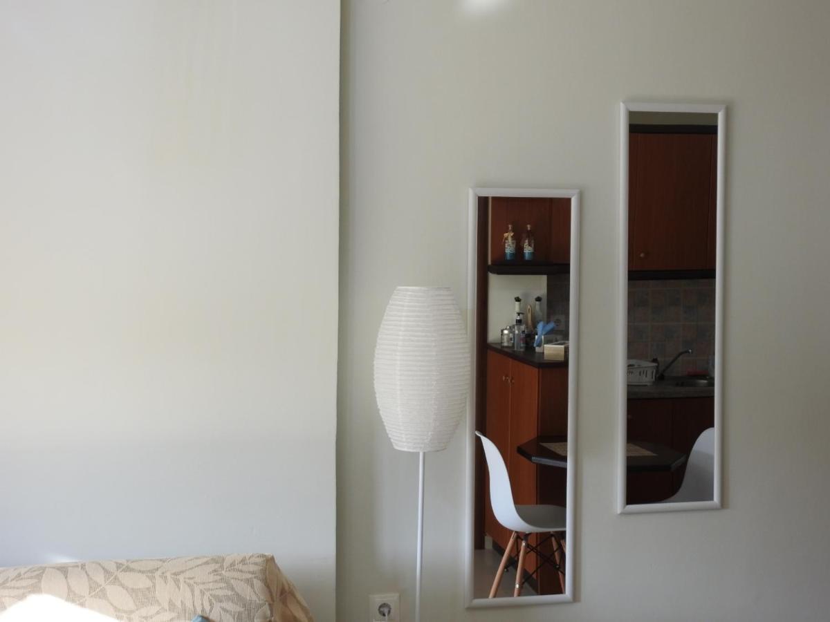 F.K Room 2 Αίγιο Εξωτερικό φωτογραφία